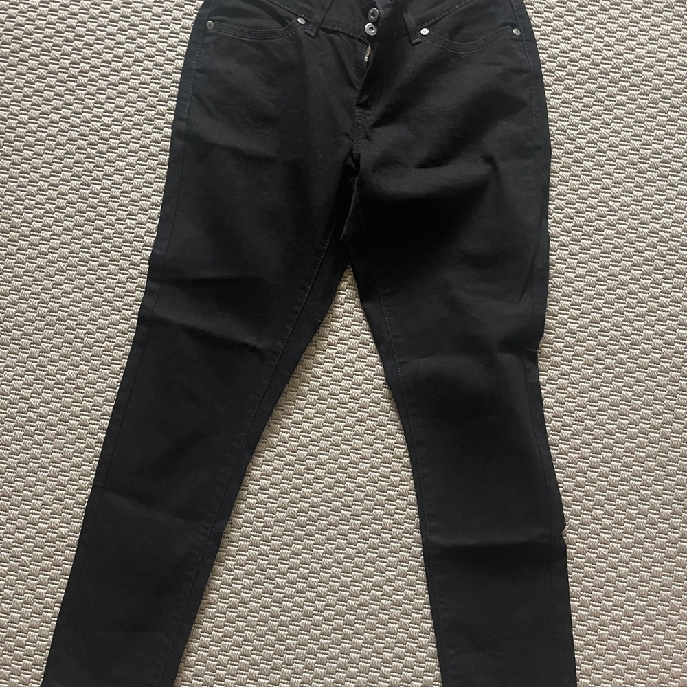 Levi’s Black Skinny Jeans
